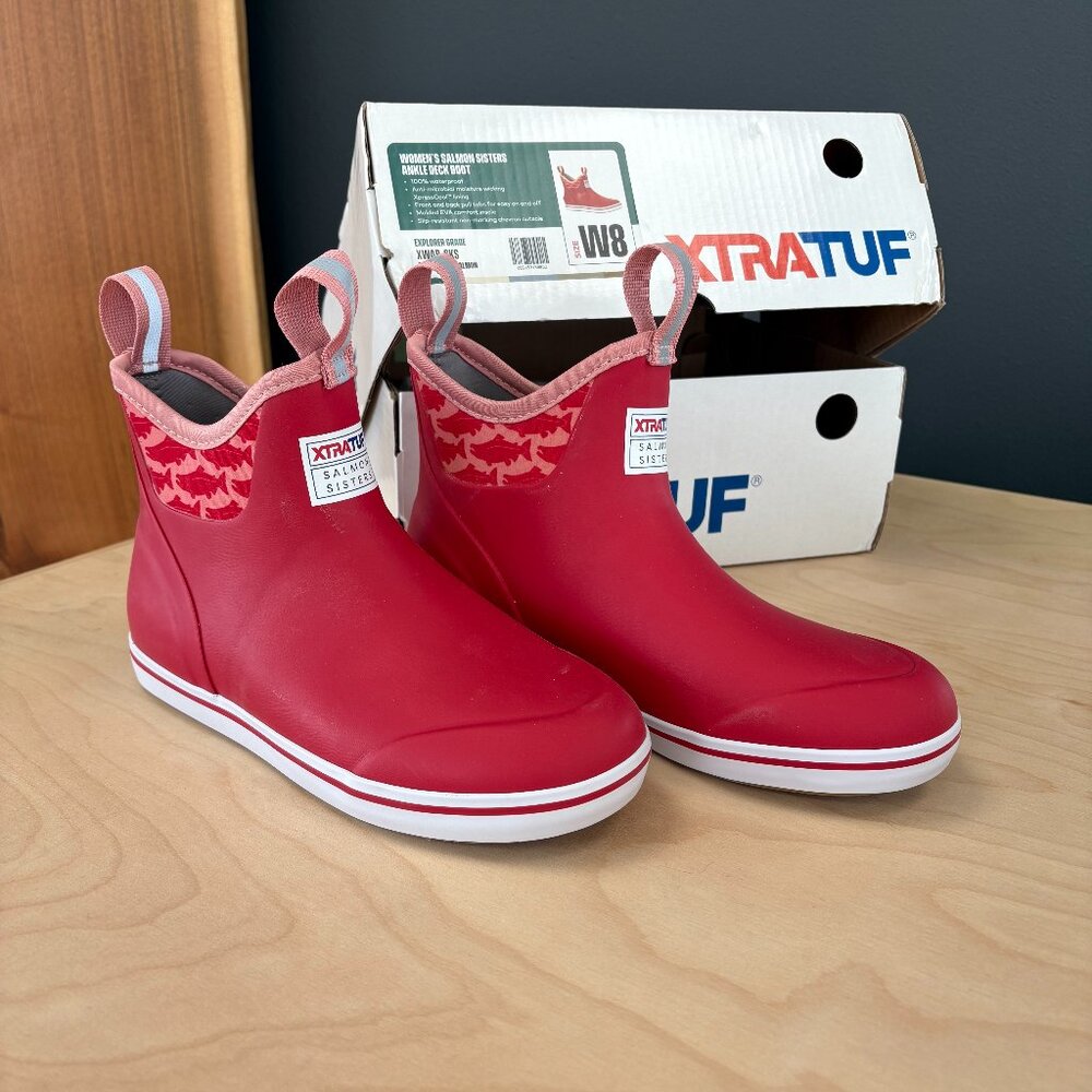 New XtraTuff Salmon Sisters 6" Ankle Deck Boot   |     Size 8